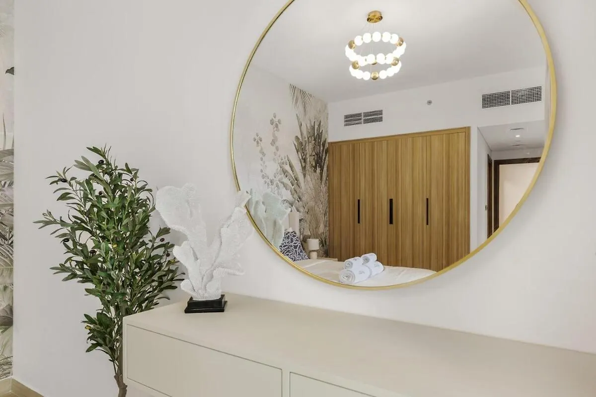 Modern 1Br Hideaway - Peaceful & Central - Holiday Boulevard Dubai 0*,