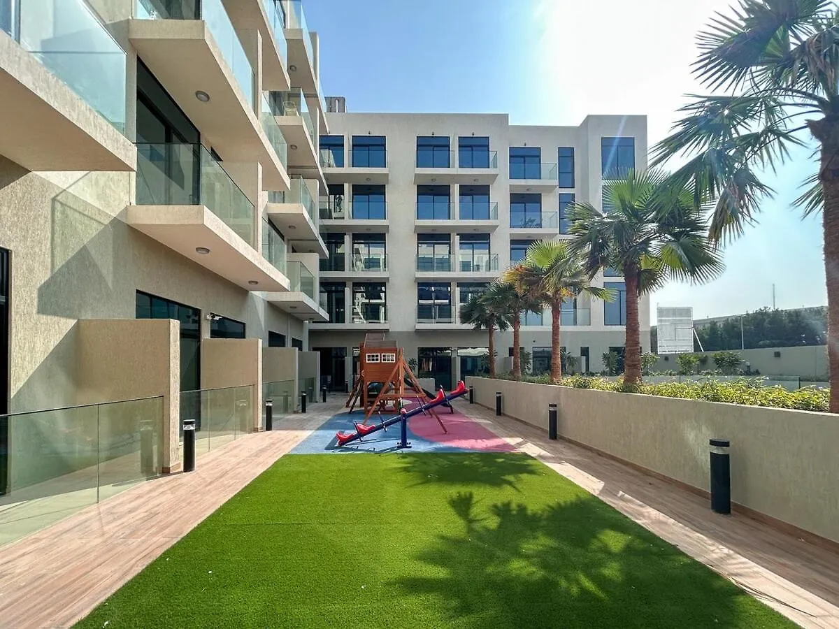 Apartment Modern 1Br Hideaway - Peaceful & Central - Holiday Boulevard Dubai